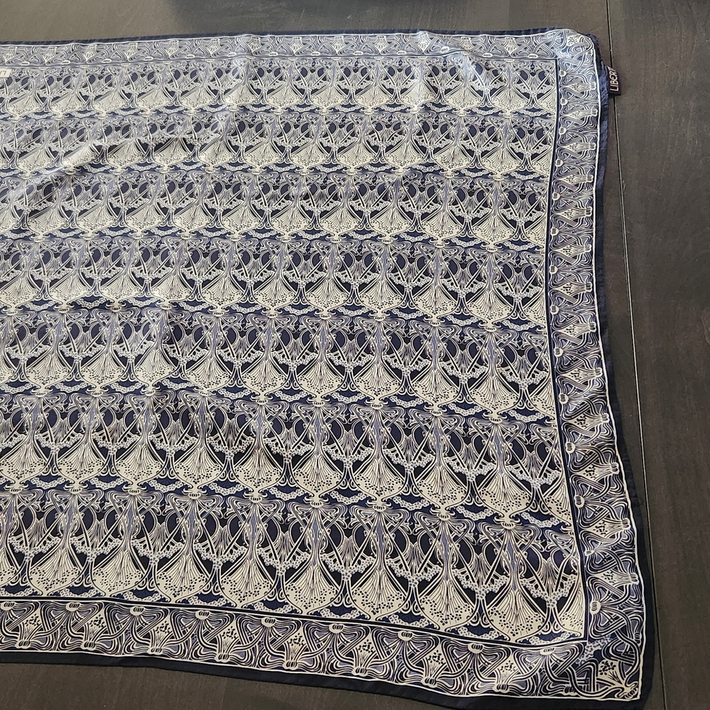 Elegant Blue and White Patterned Scarf